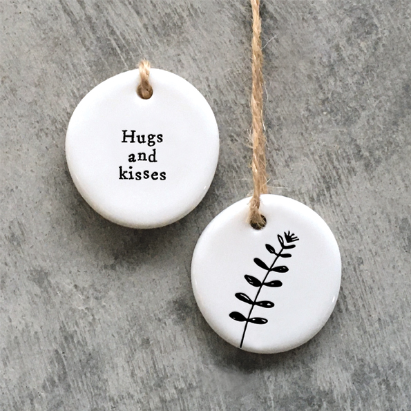 East of India 'Hugs and kisses' Porcelain Floral Hanger