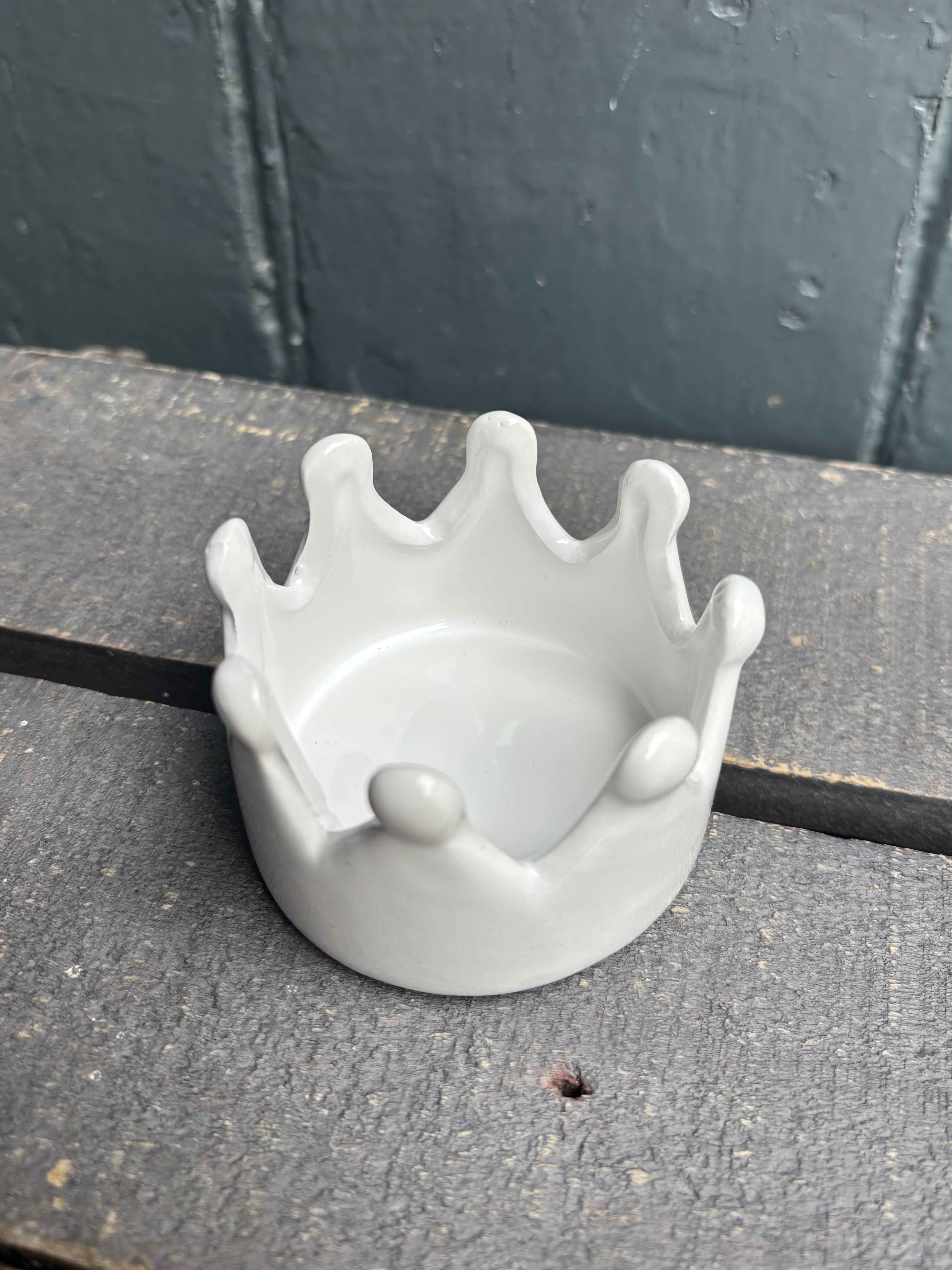 Crown T-Light Holder - View 3