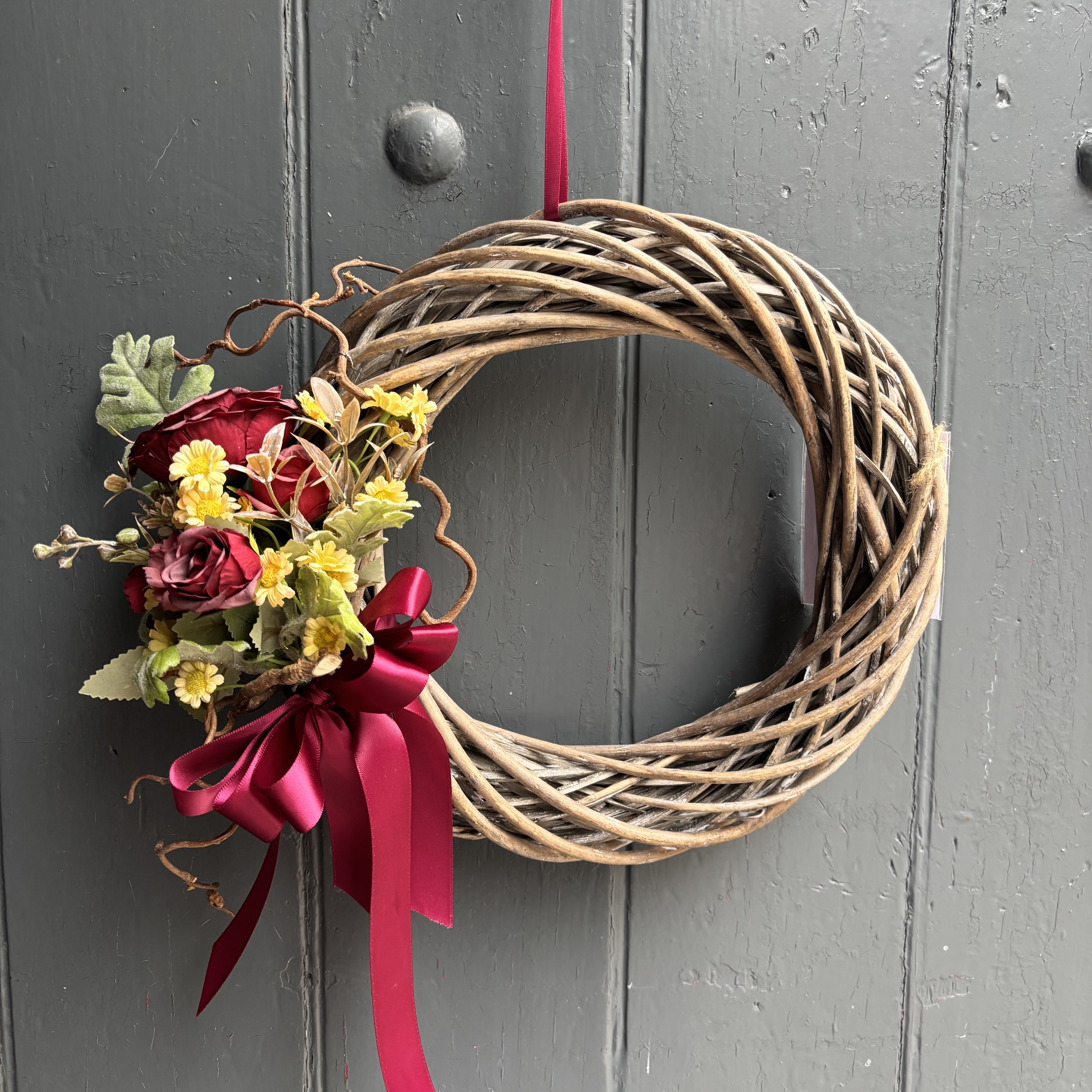 Red Rose & Yellow Daisy Round Wreath 