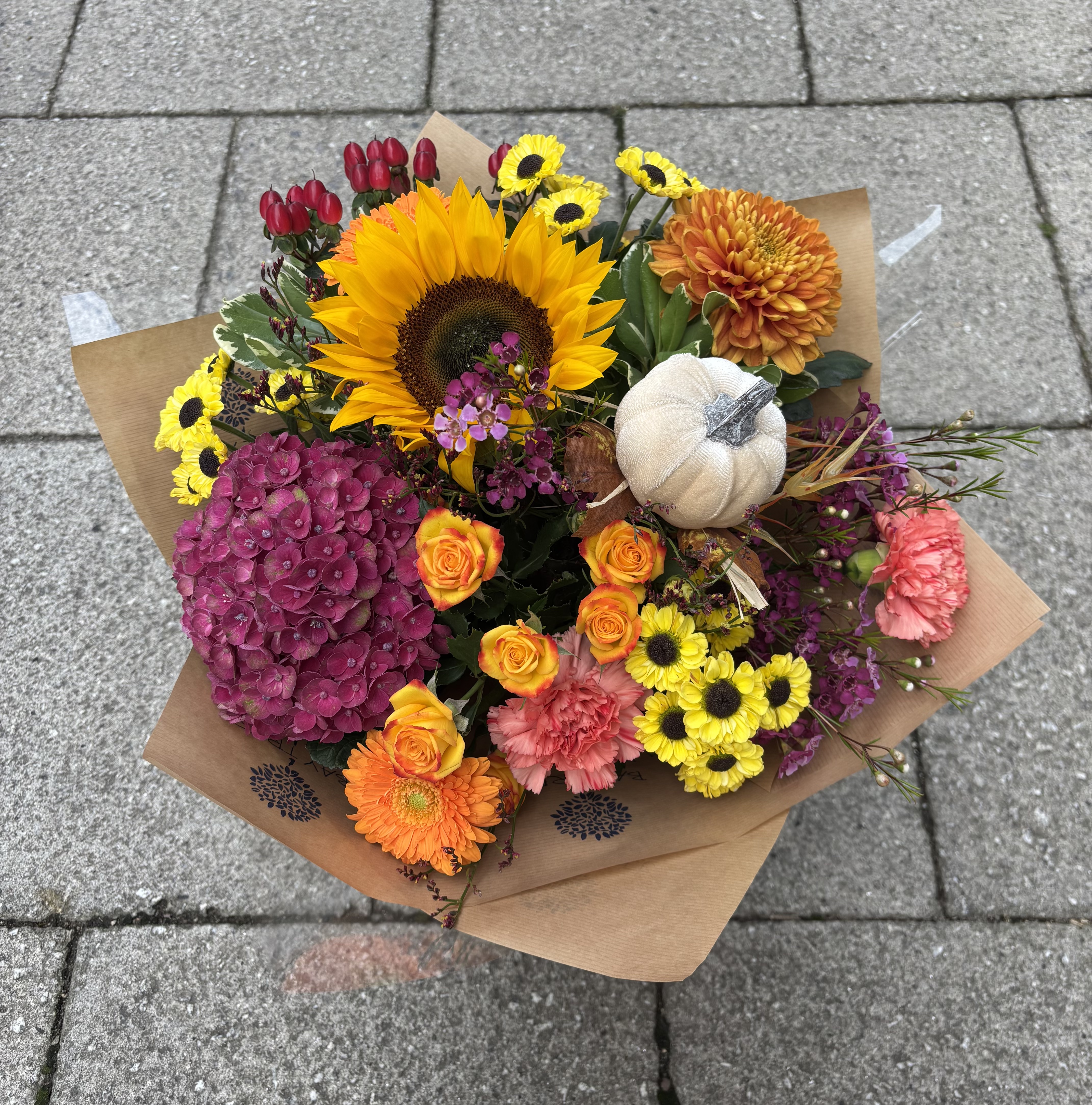 Autumn Berry & Velvet Pumpkin Hand Tied Gift Box - View 3